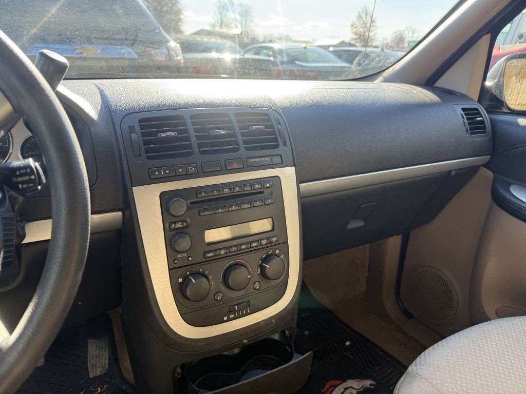 2005 Pontiac Montana Image 6