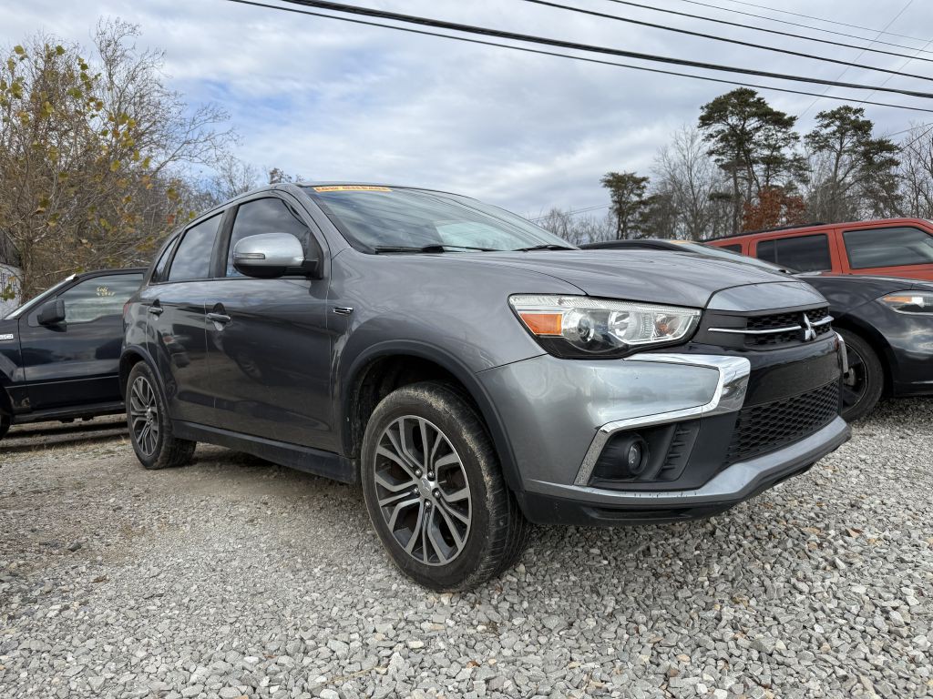 2019 Mitsubishi Outlander Image 2