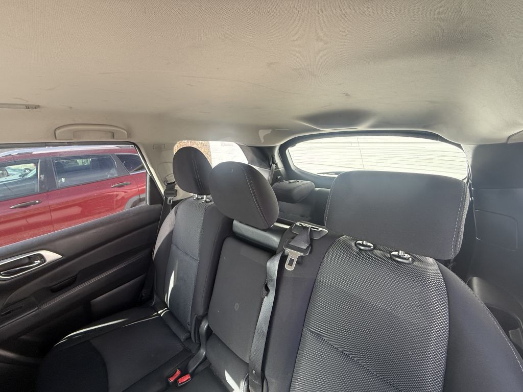 2019 Nissan Pathfinder Image 11