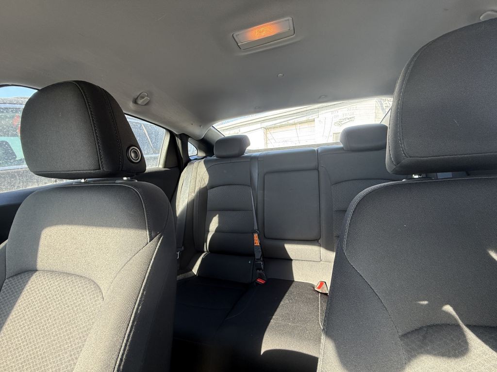 2018 Chevrolet Malibu Image 7