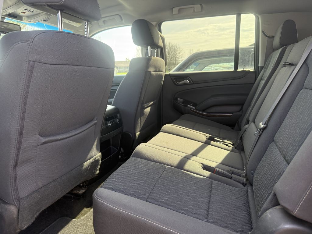 2017 Chevrolet Suburban Image 10