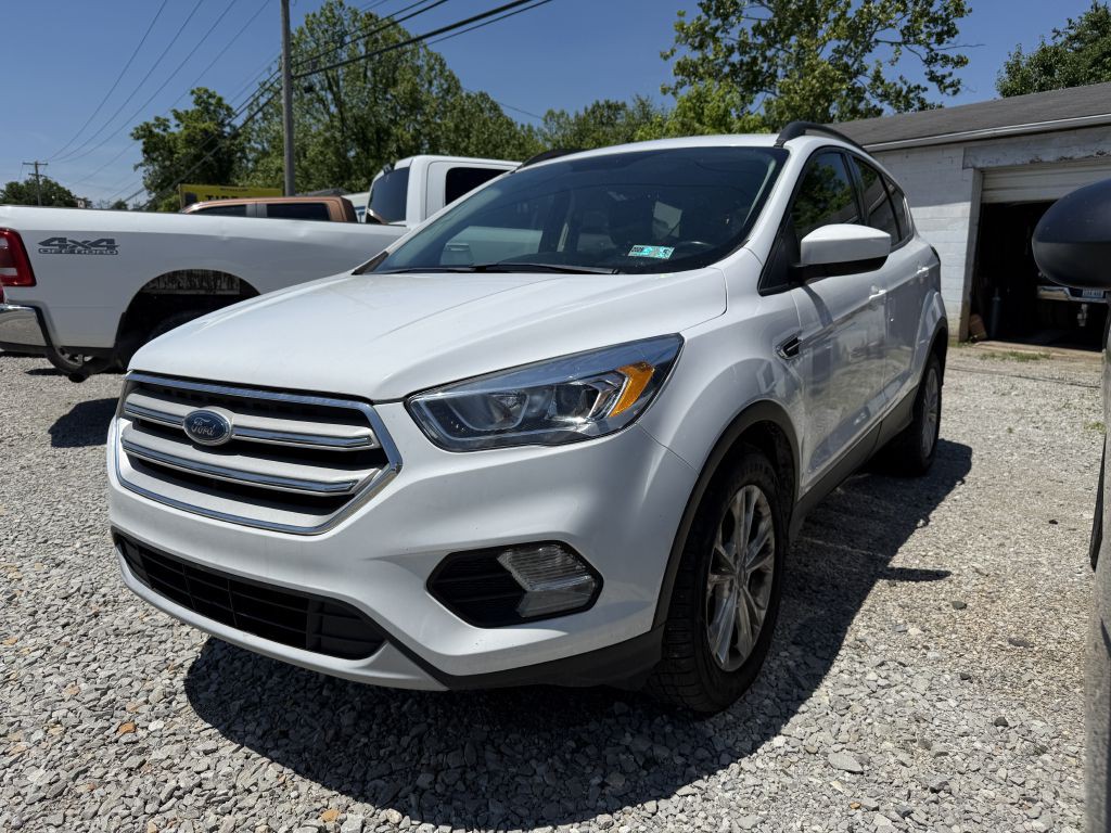 2019 Ford Escape Image 2