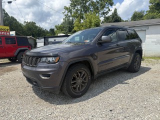 Image for 2017 Jeep Grand Cherokee Laredo ID: 7587769