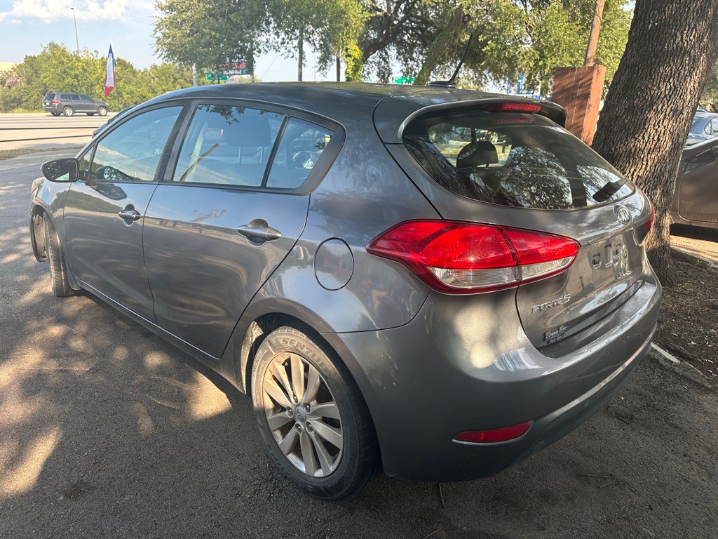 2016 Kia Forte Image 6