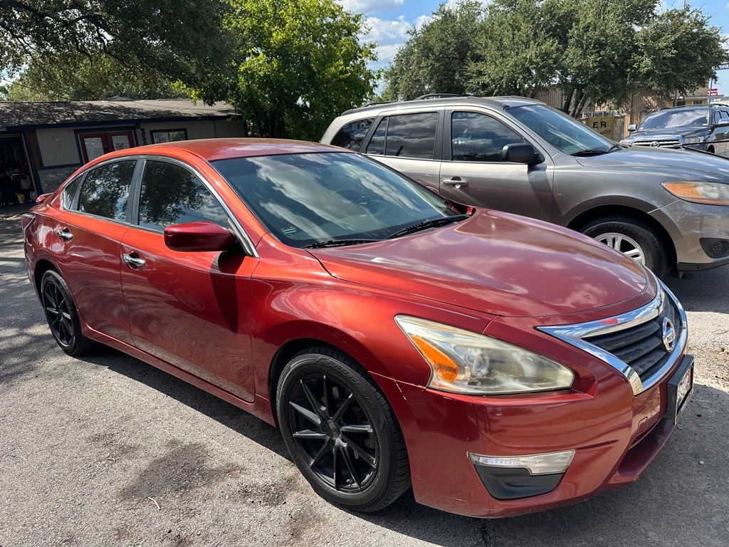 2014 Nissan Altima Image 3
