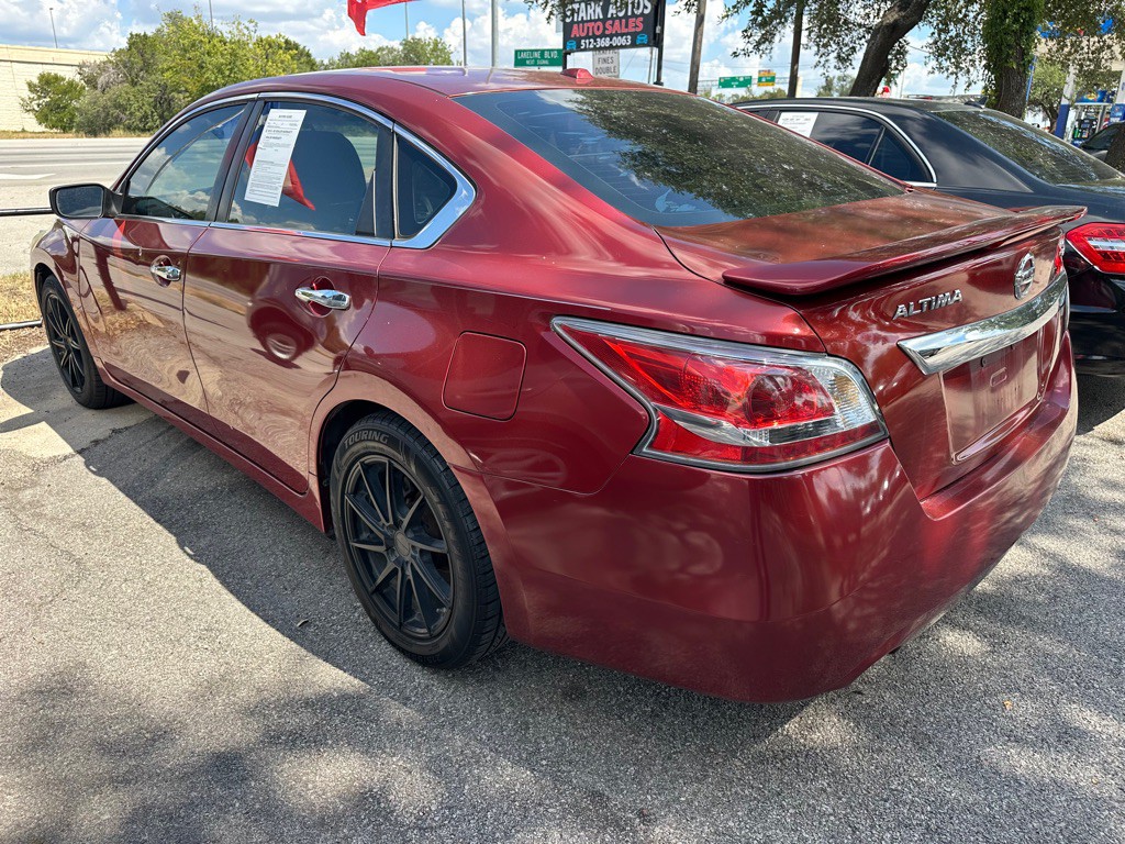 2014 Nissan Altima Image 4