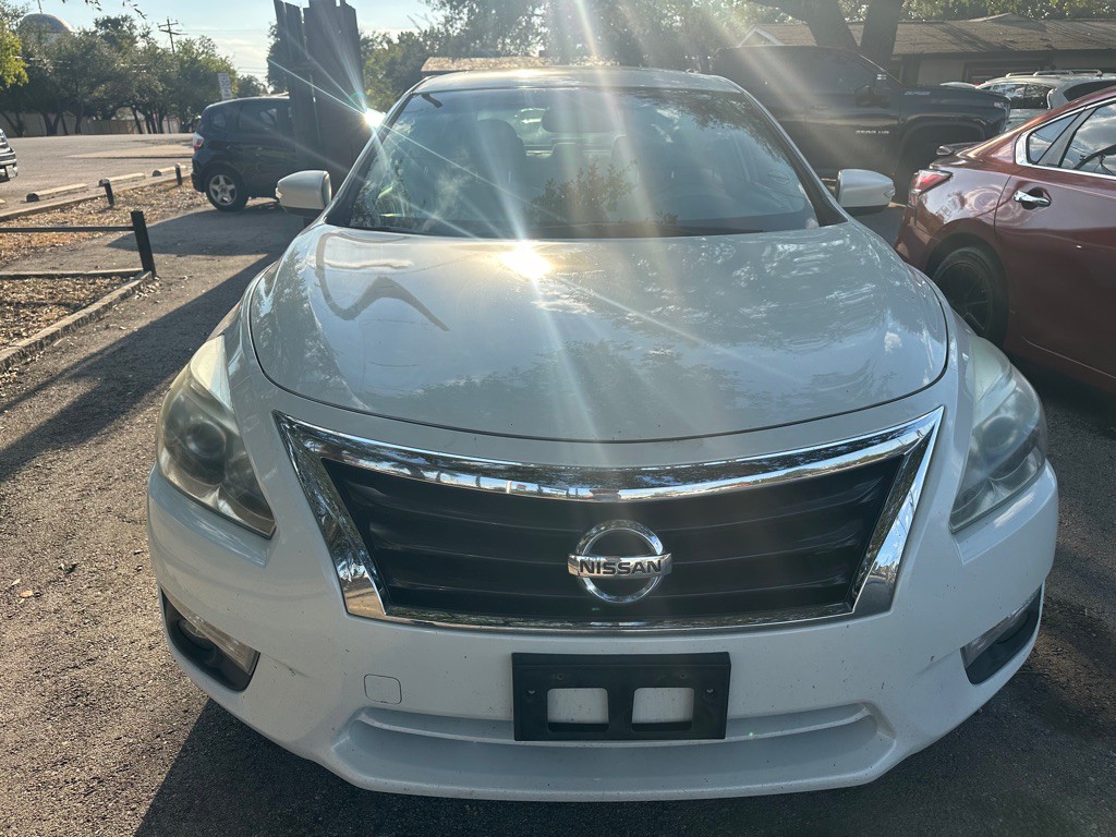 2013 Nissan Altima Image 4