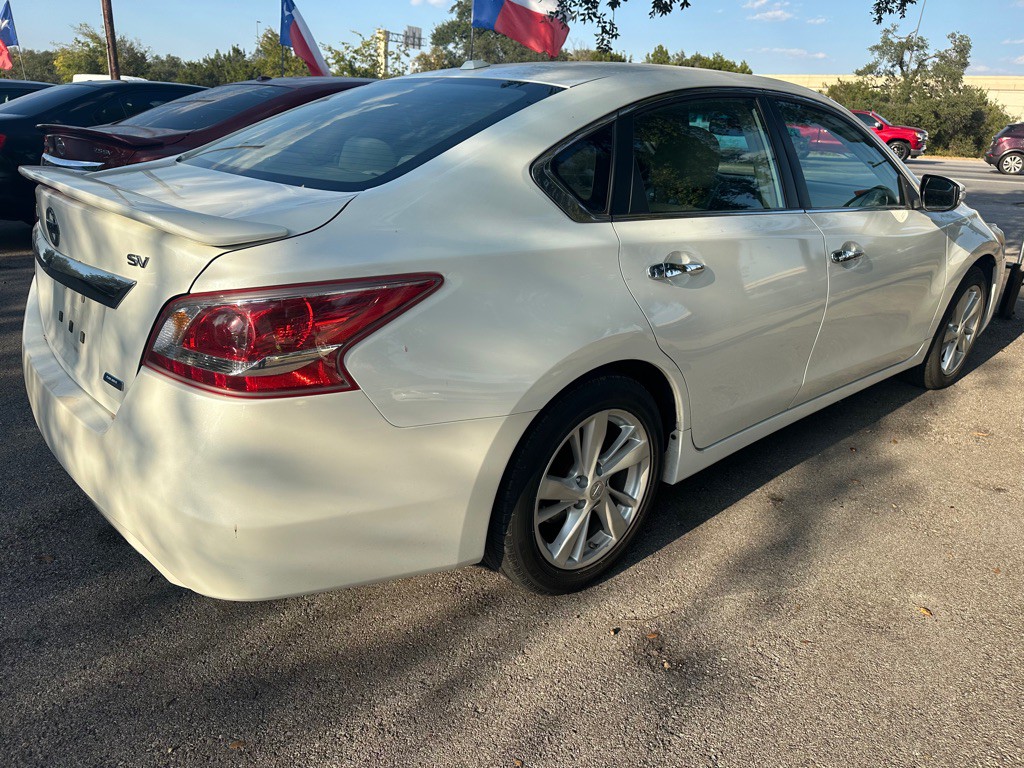 2013 Nissan Altima Image 7