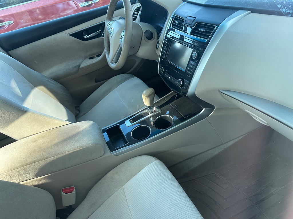 2013 Nissan Altima Image 14