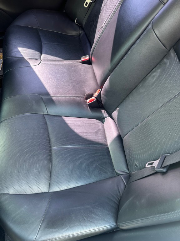 2011 INFINITI M37 Image 15