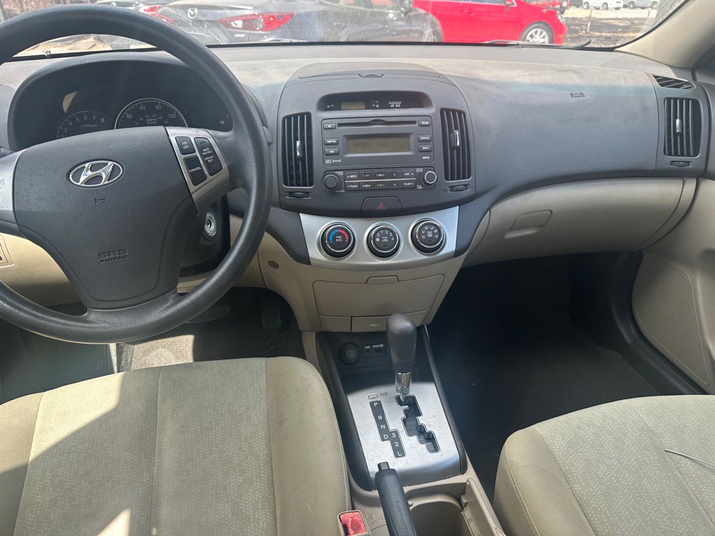 2010 Hyundai Elantra Image 9
