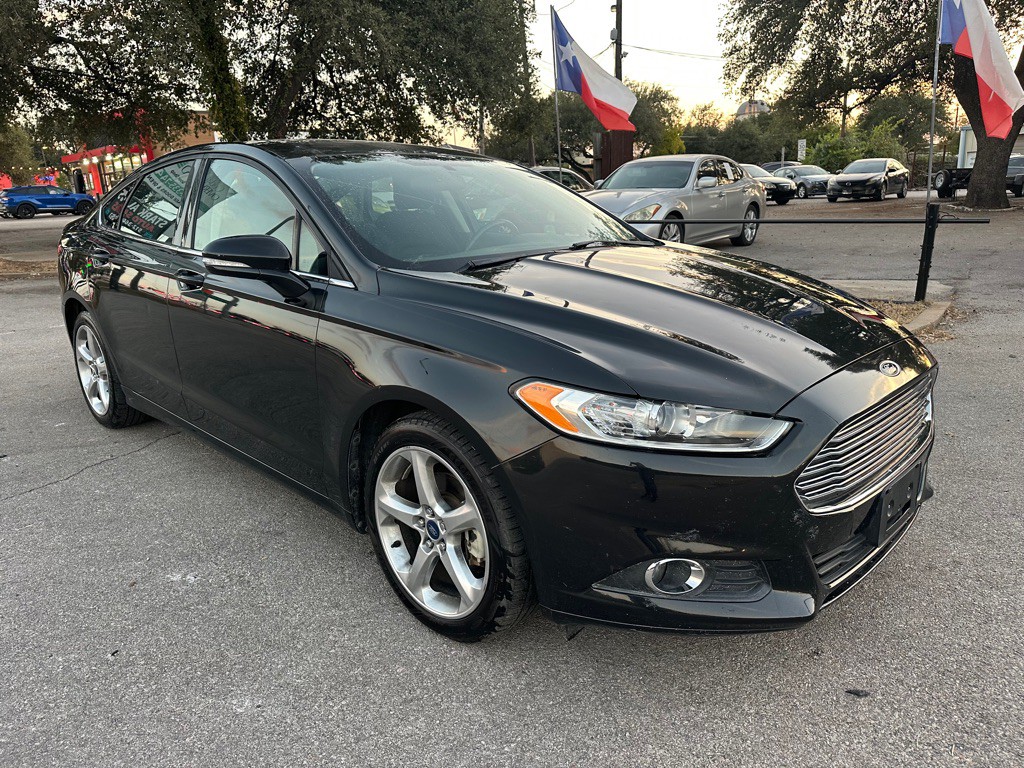 2013 Ford Fusion Image 2