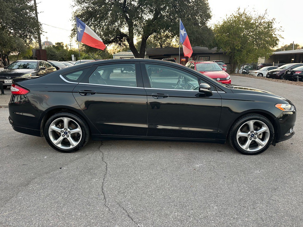 2013 Ford Fusion Image 5