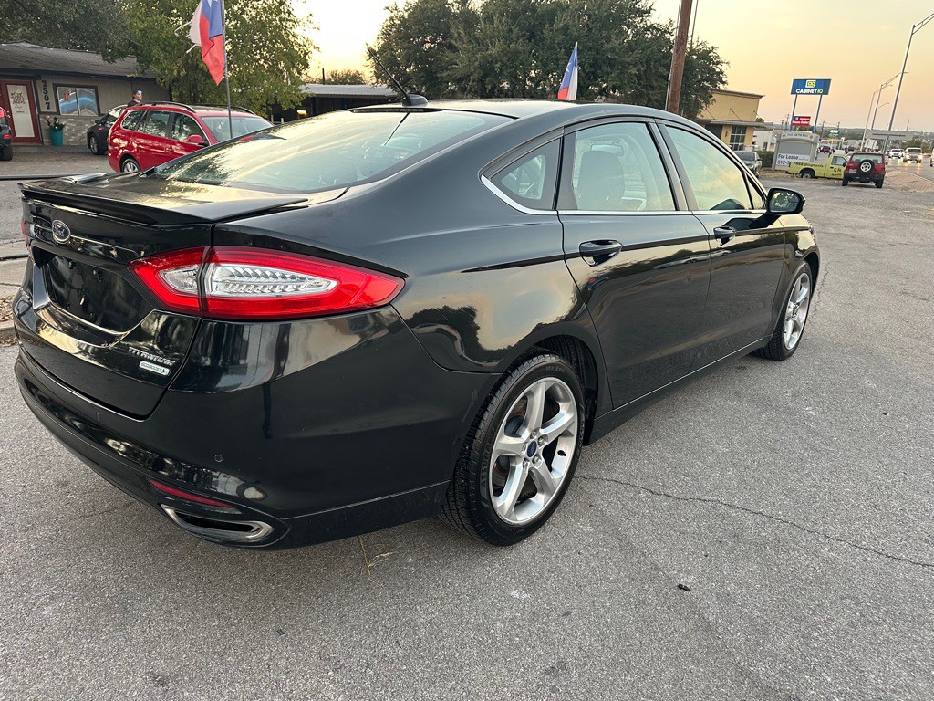 2013 Ford Fusion Image 6