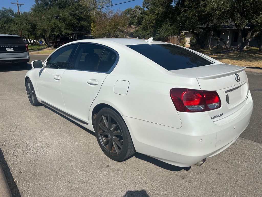 2010 Lexus GS Image 3