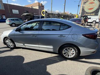 2020 Hyundai Elantra Image 3