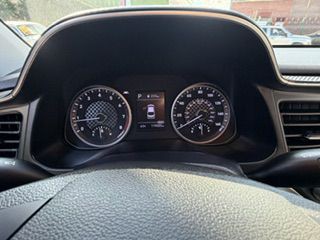 2020 Hyundai Elantra Image 5