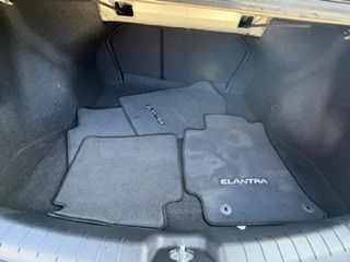 2020 Hyundai Elantra Image 10