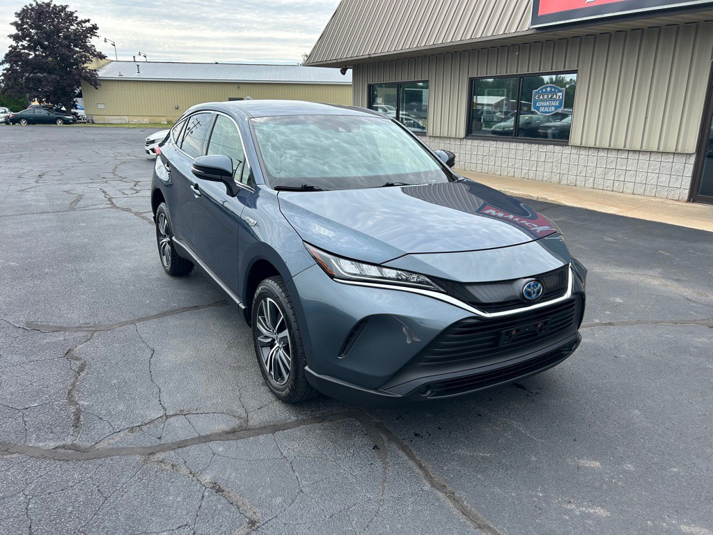 2021 Toyota Venza Image 2