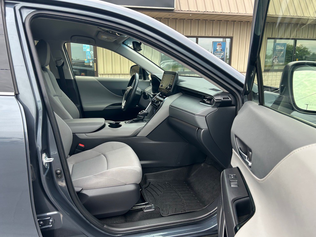 2021 Toyota Venza Image 8
