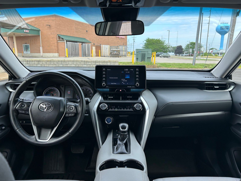 2021 Toyota Venza Image 13