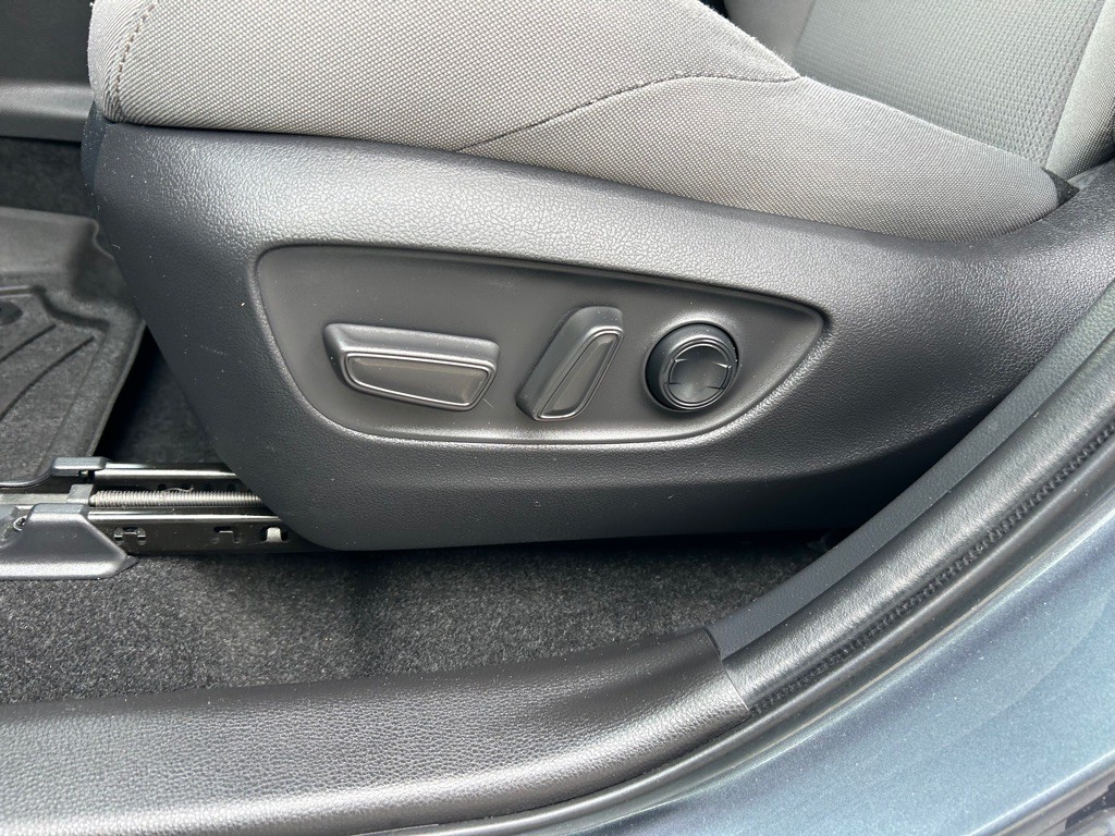 2021 Toyota Venza Image 15