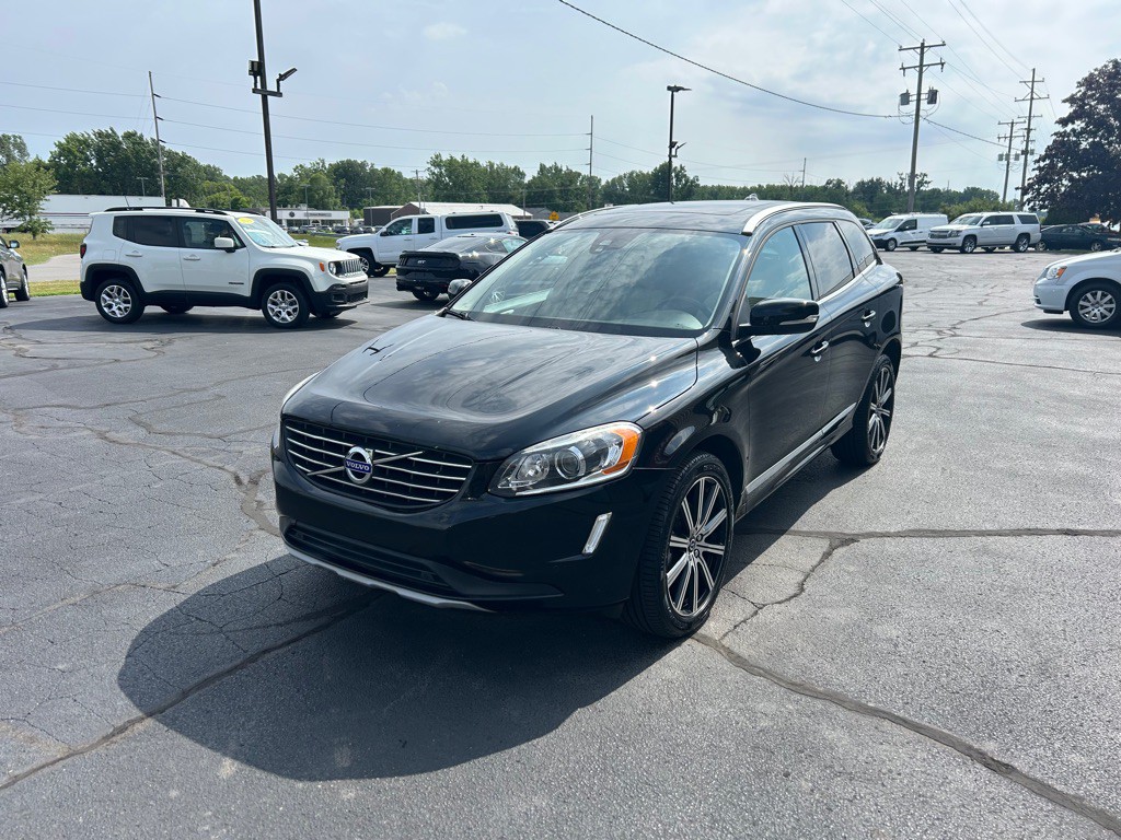 2017 Volvo XC60 Image 3