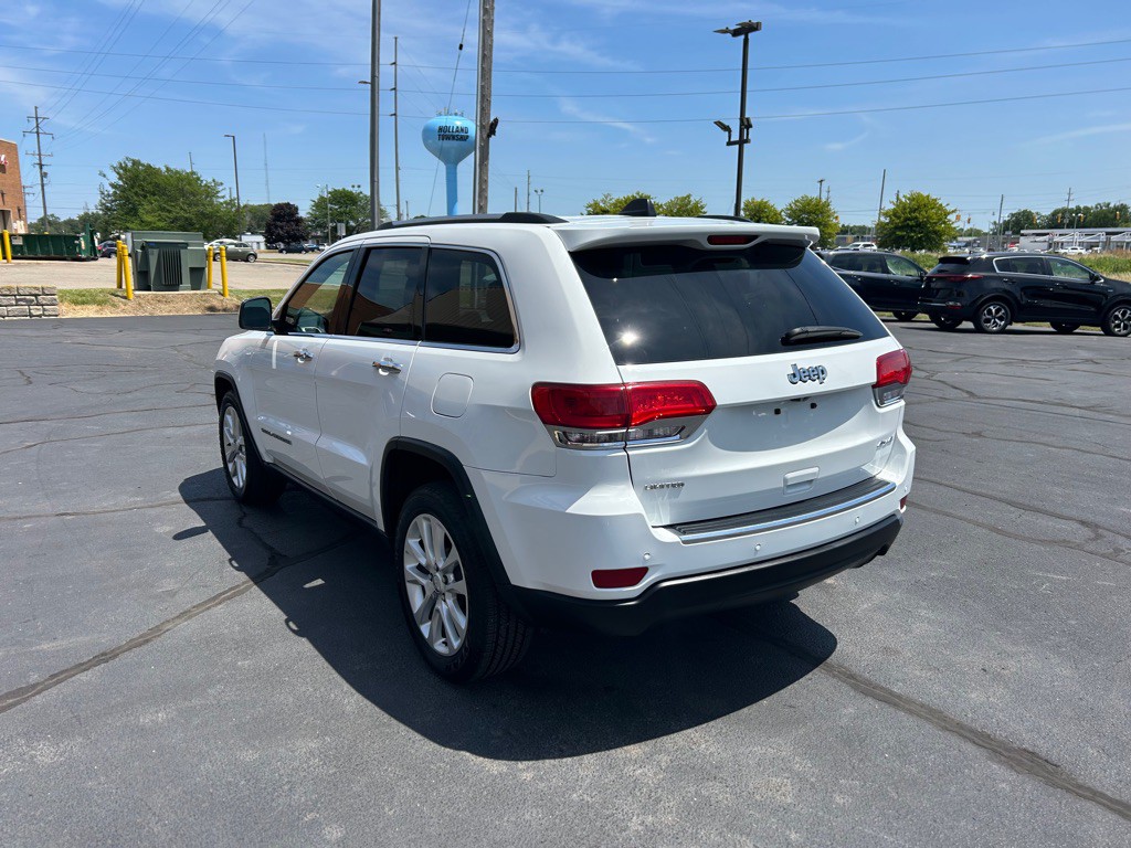 2017 Jeep Grand Cherokee Image 5