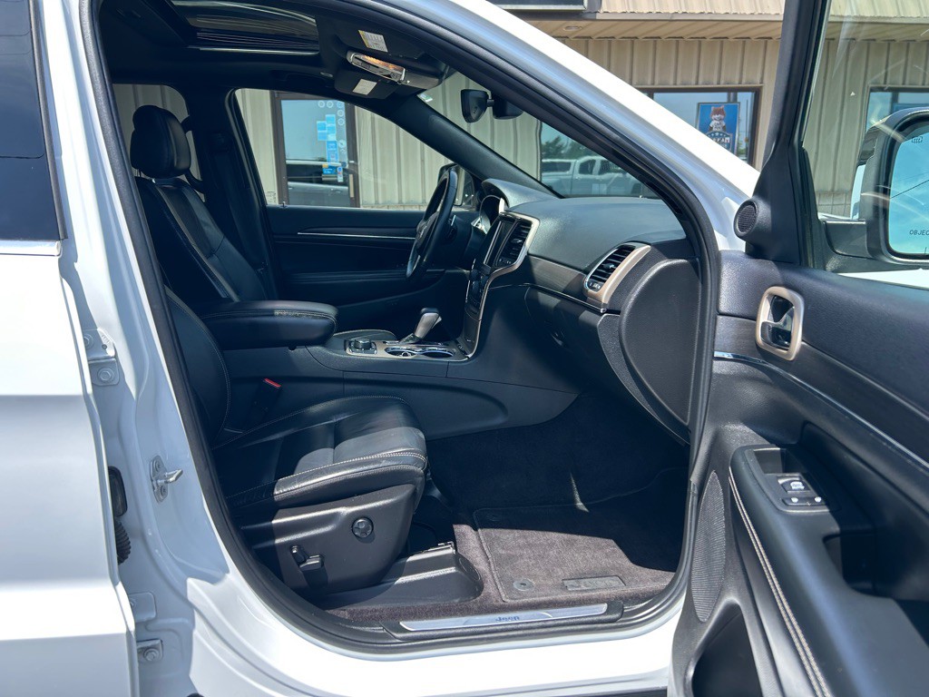 2017 Jeep Grand Cherokee Image 7