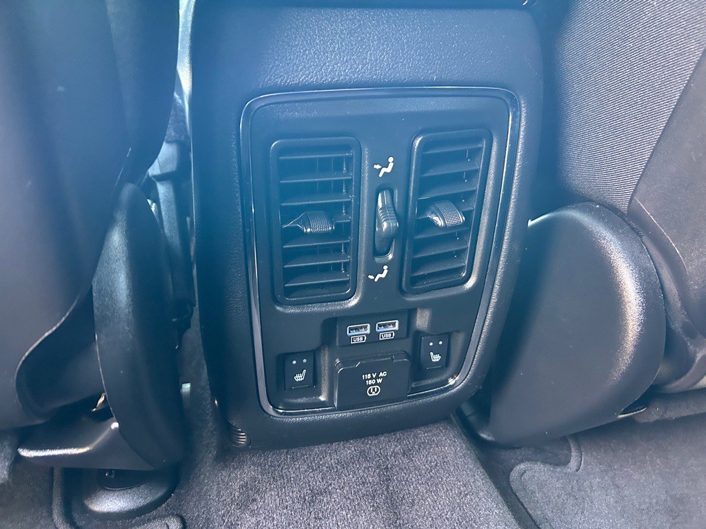 2017 Jeep Grand Cherokee Image 14