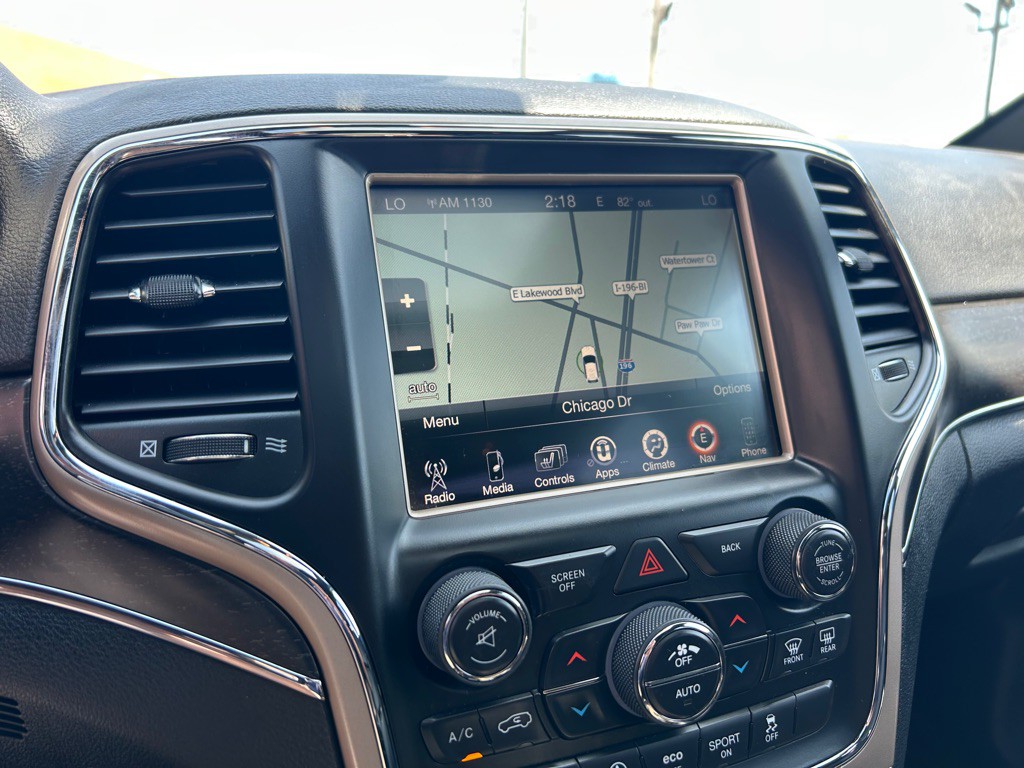 2017 Jeep Grand Cherokee Image 23