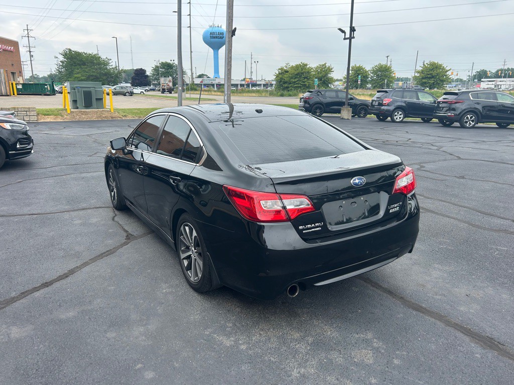 2015 Subaru Legacy Image 5