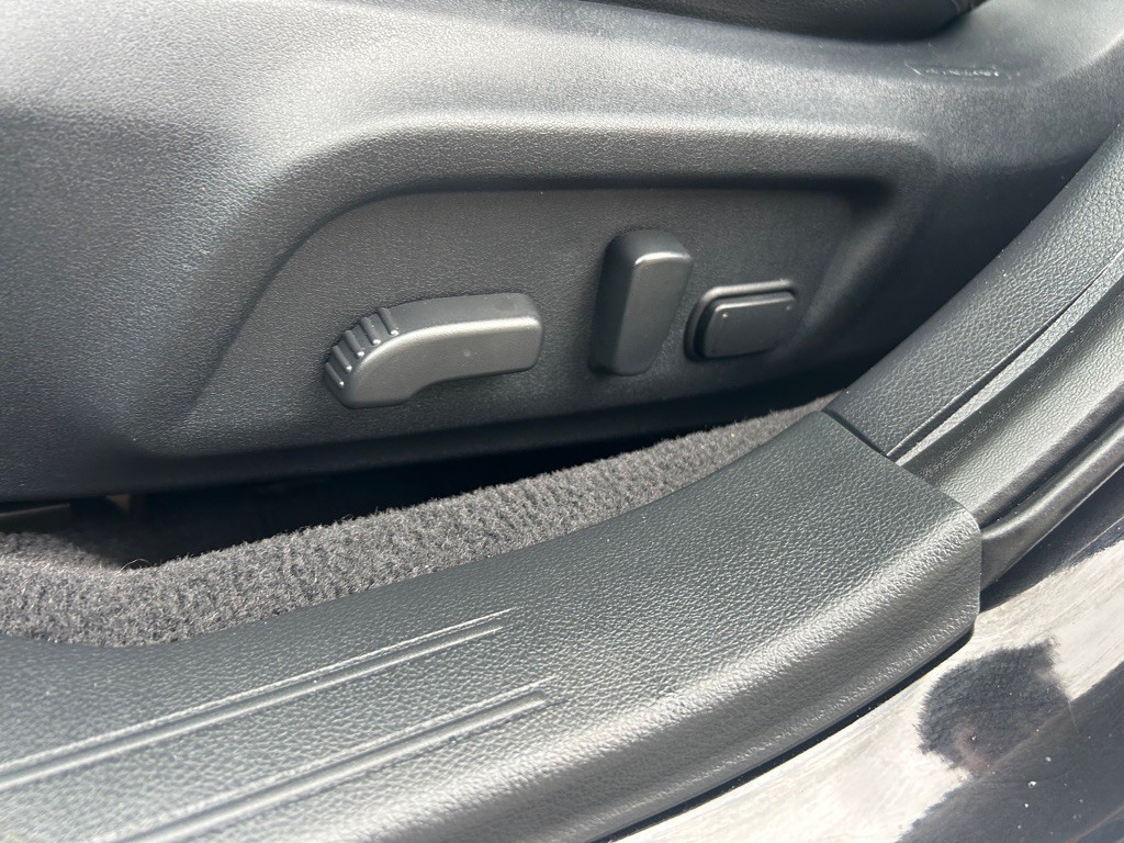 2015 Subaru Legacy Image 13