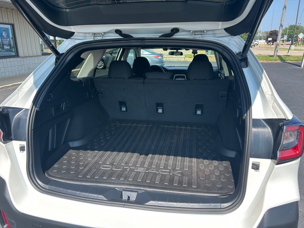 2022 Subaru Outback Image 9