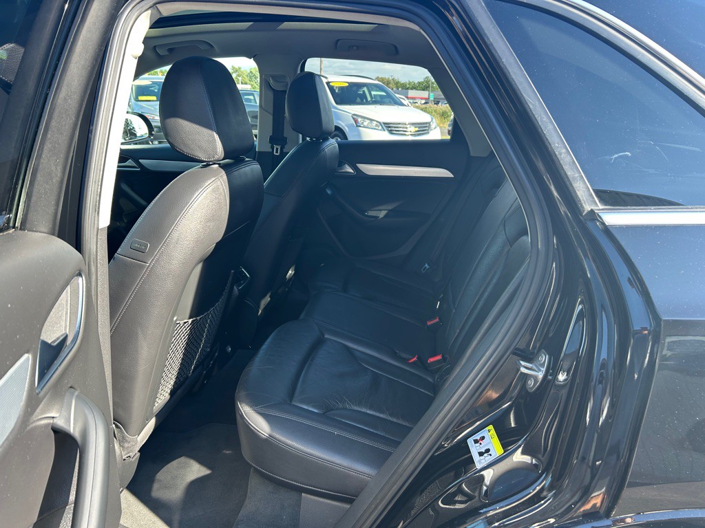 2015 Audi Q3 Image 11