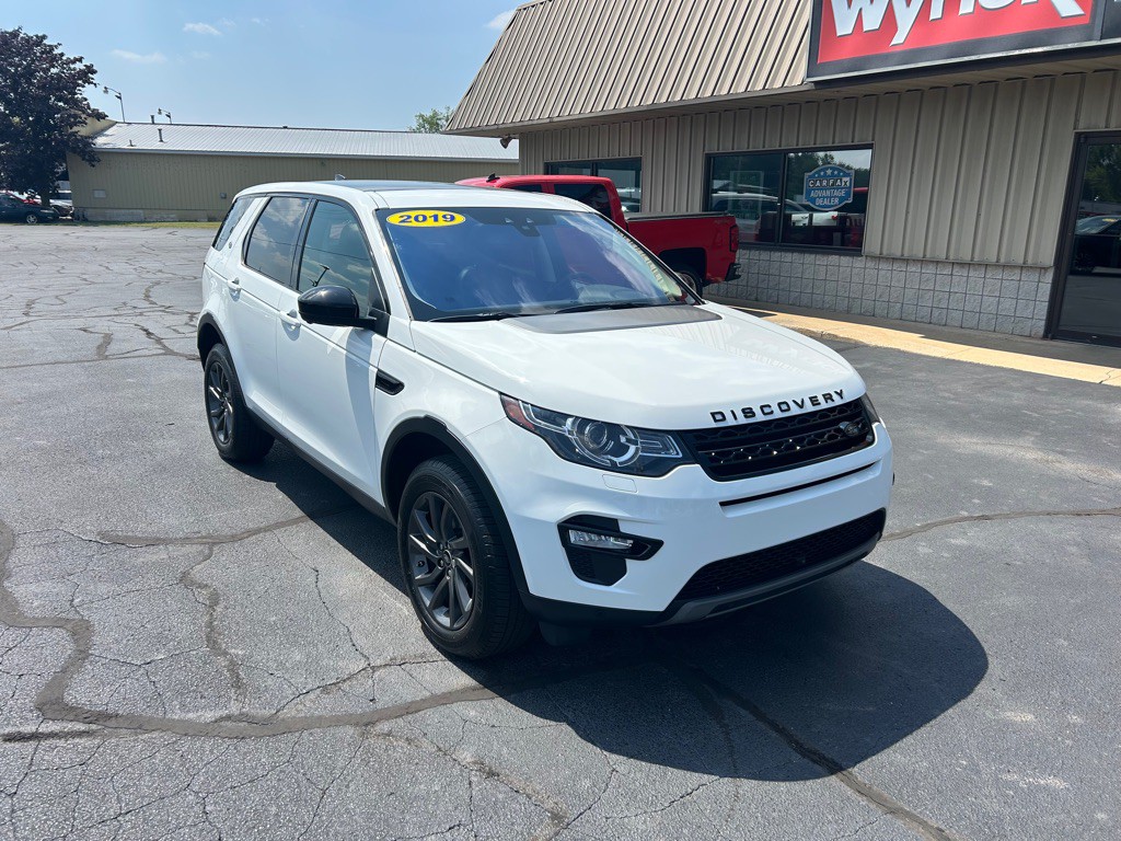 2019 Land Rover Discovery Sport Image 2