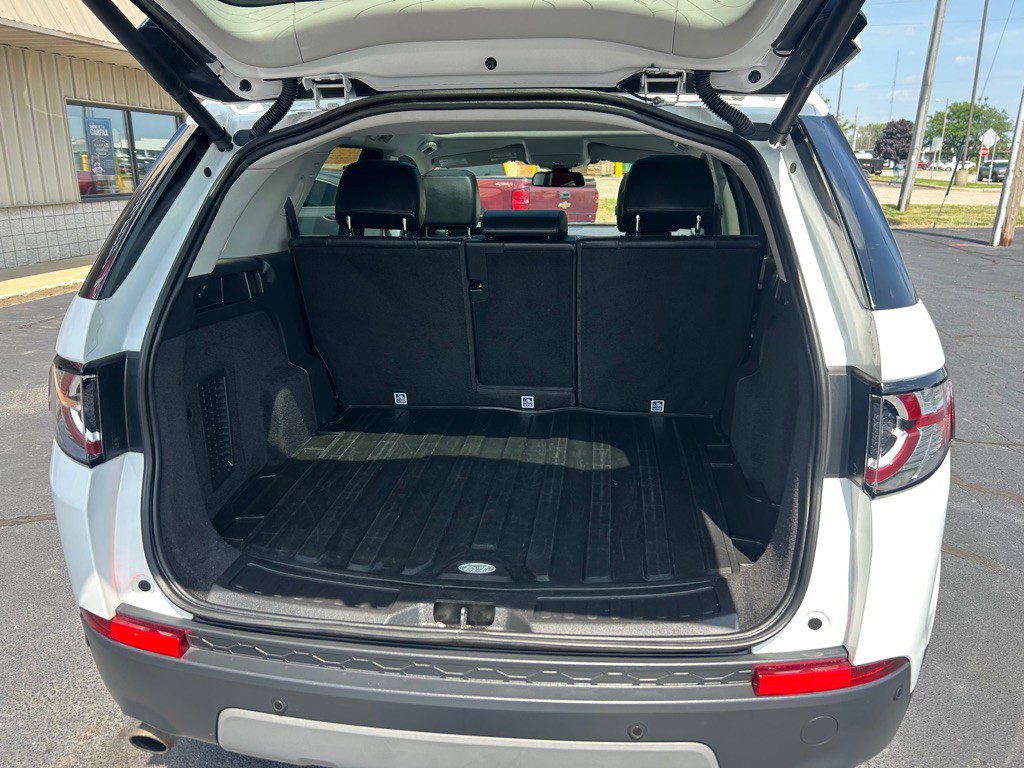 2019 Land Rover Discovery Sport Image 9