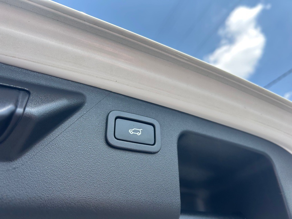 2019 Land Rover Discovery Sport Image 10