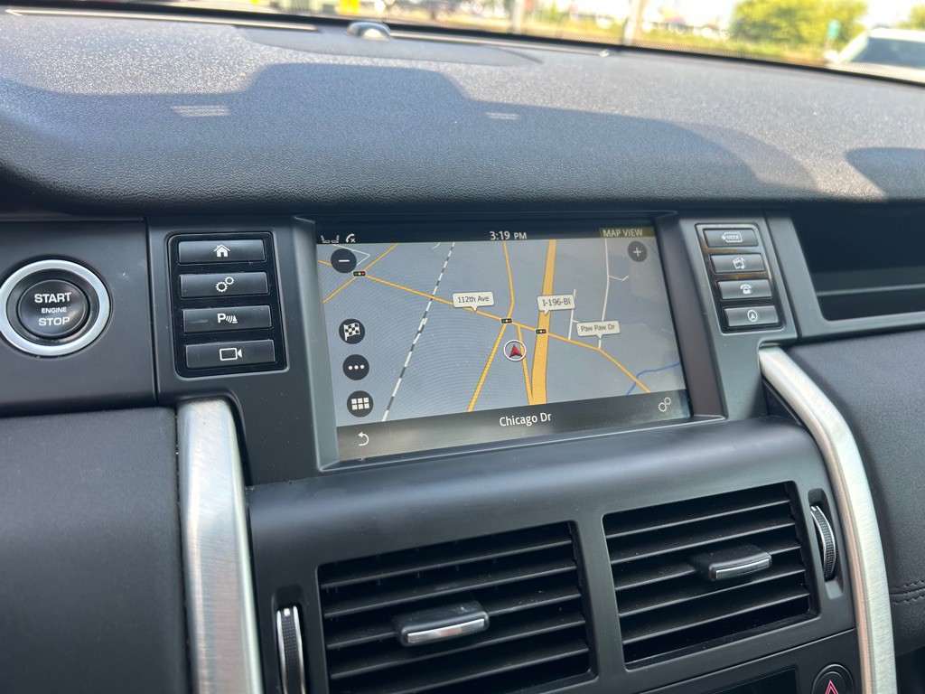 2019 Land Rover Discovery Sport Image 23