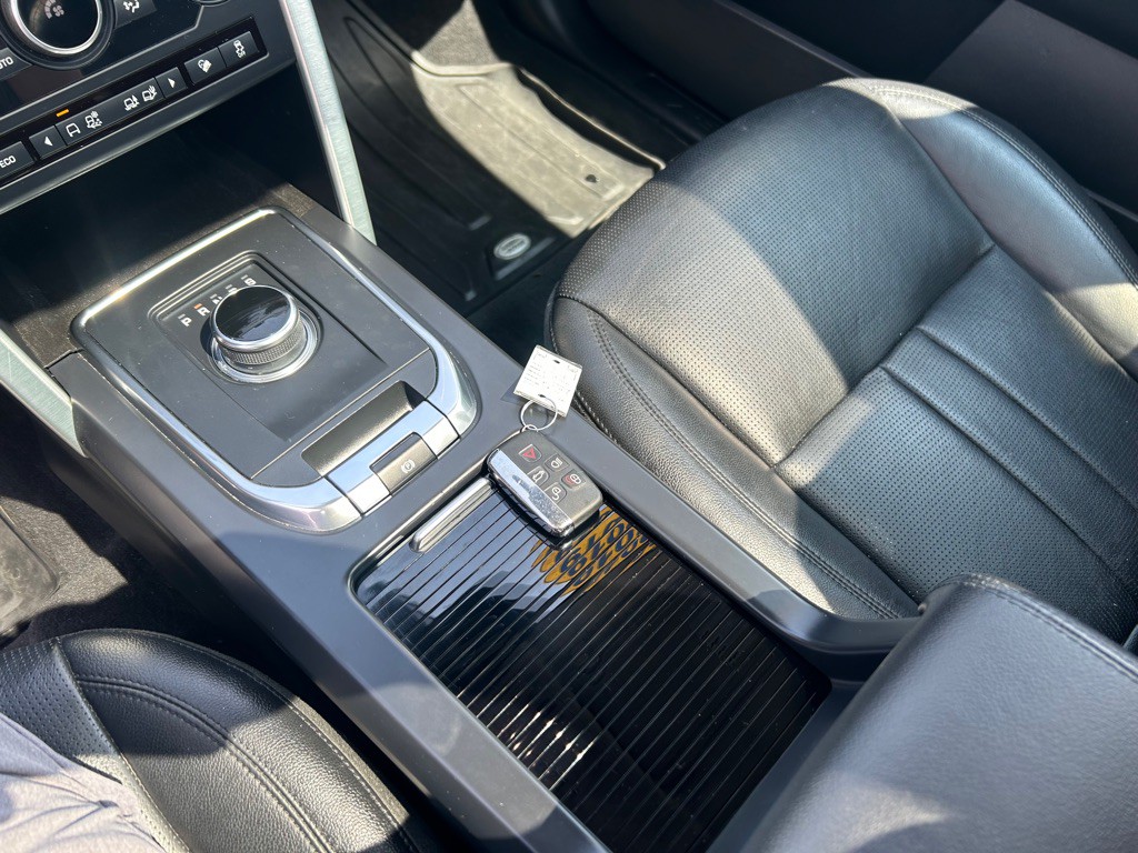2019 Land Rover Discovery Sport Image 26