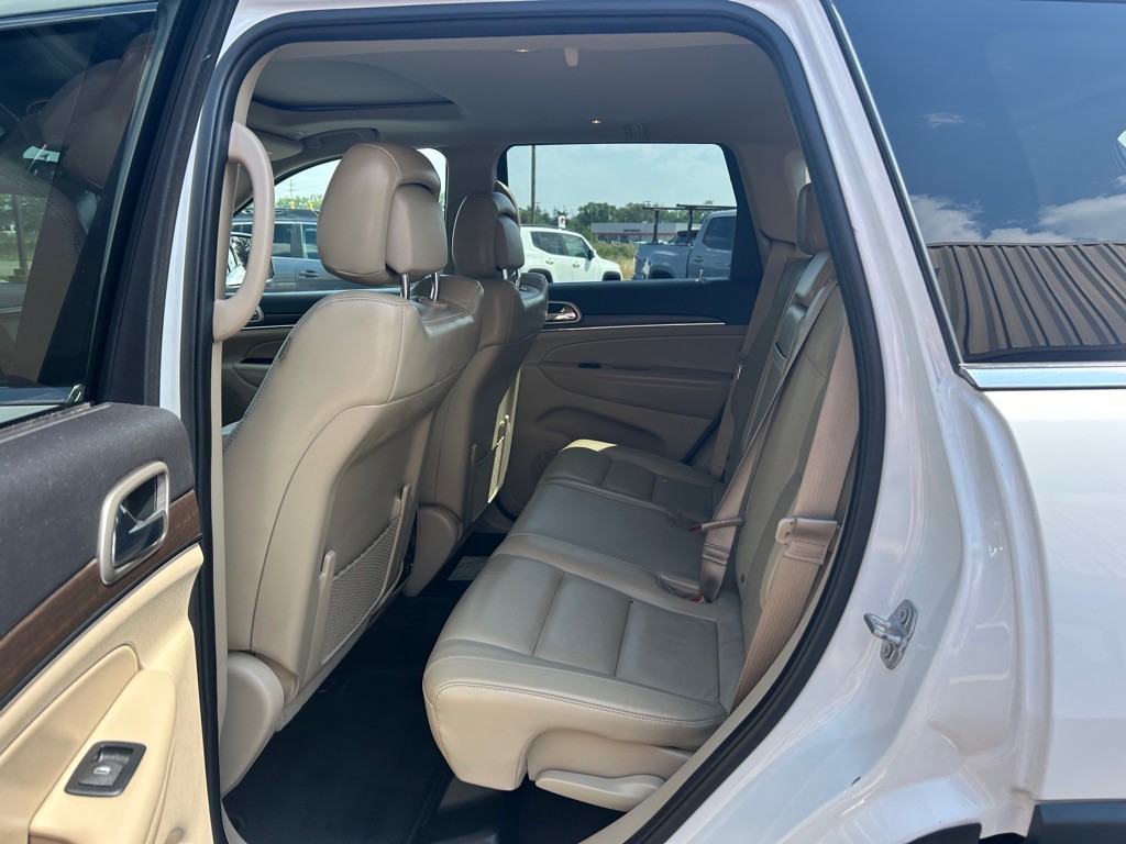 2017 Jeep Grand Cherokee Image 11