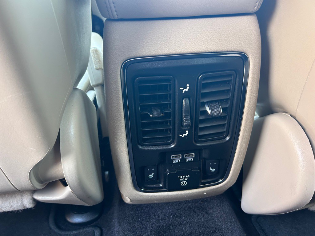2017 Jeep Grand Cherokee Image 13