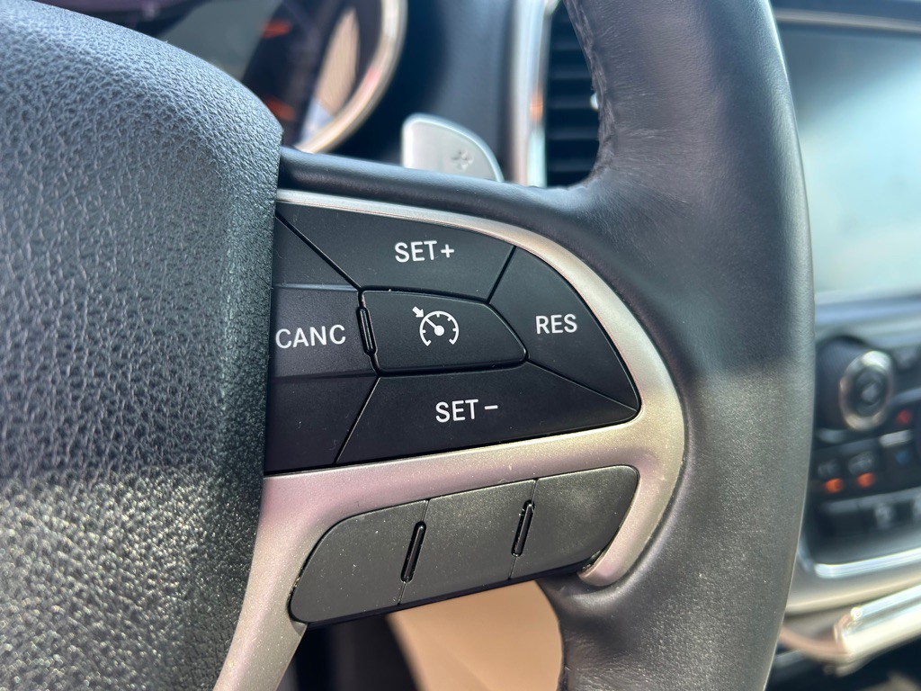 2017 Jeep Grand Cherokee Image 21