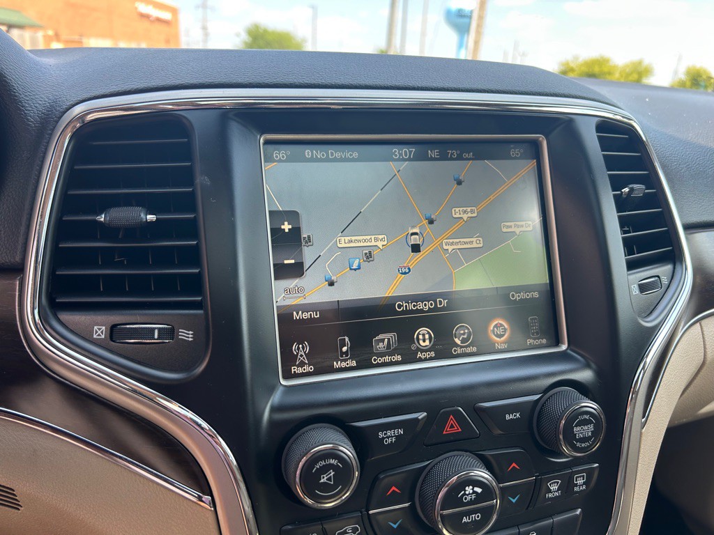 2017 Jeep Grand Cherokee Image 23