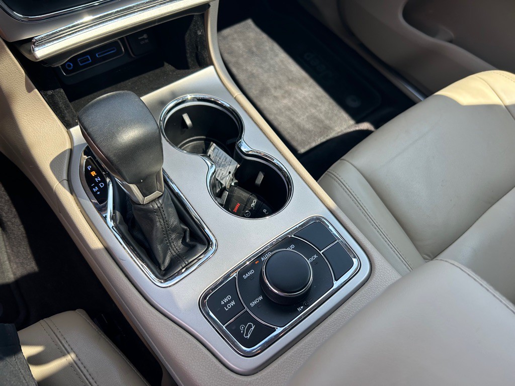 2017 Jeep Grand Cherokee Image 27
