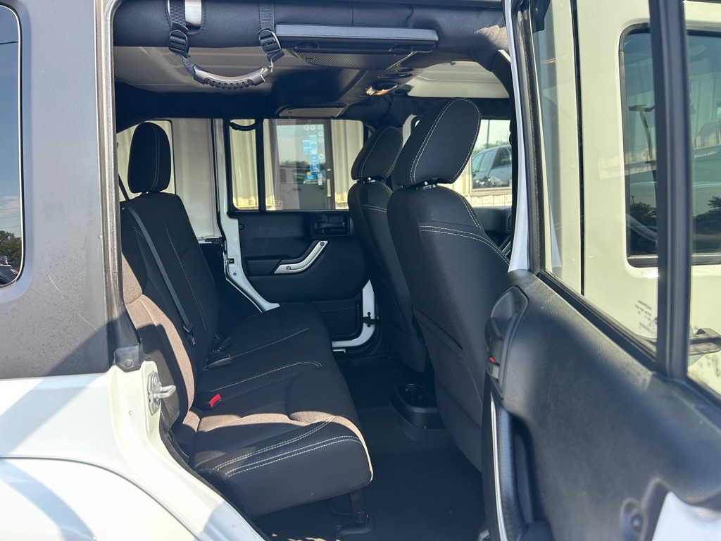 2015 Jeep Wrangler Unlimited Image 8