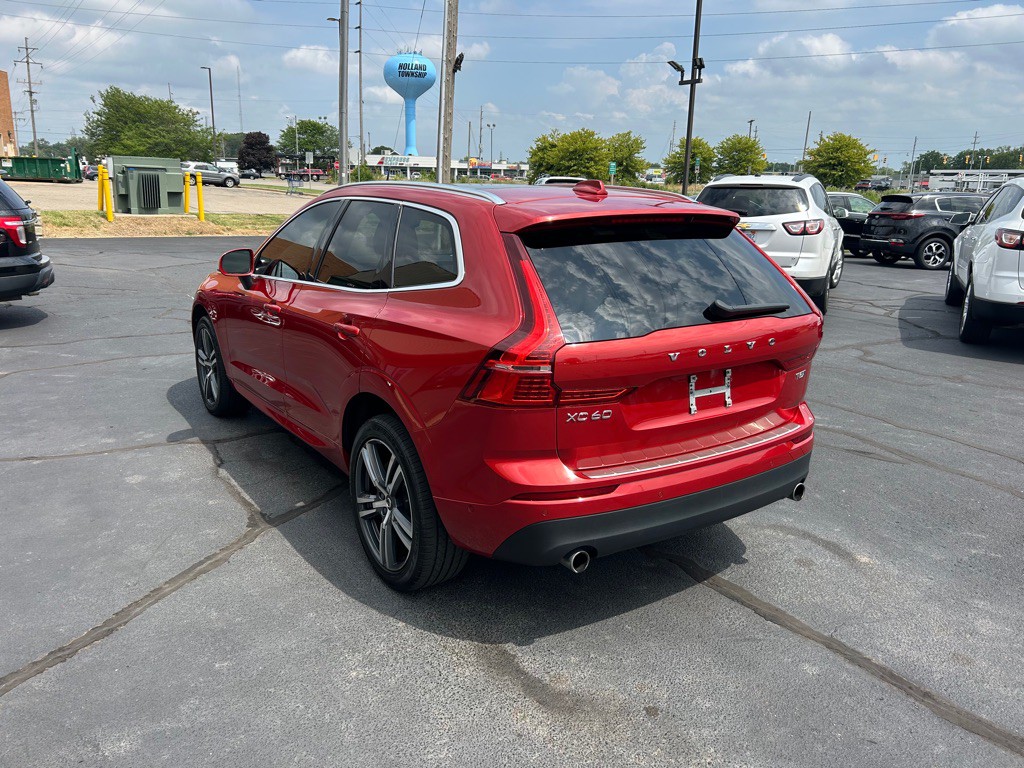2018 Volvo XC60 Image 5