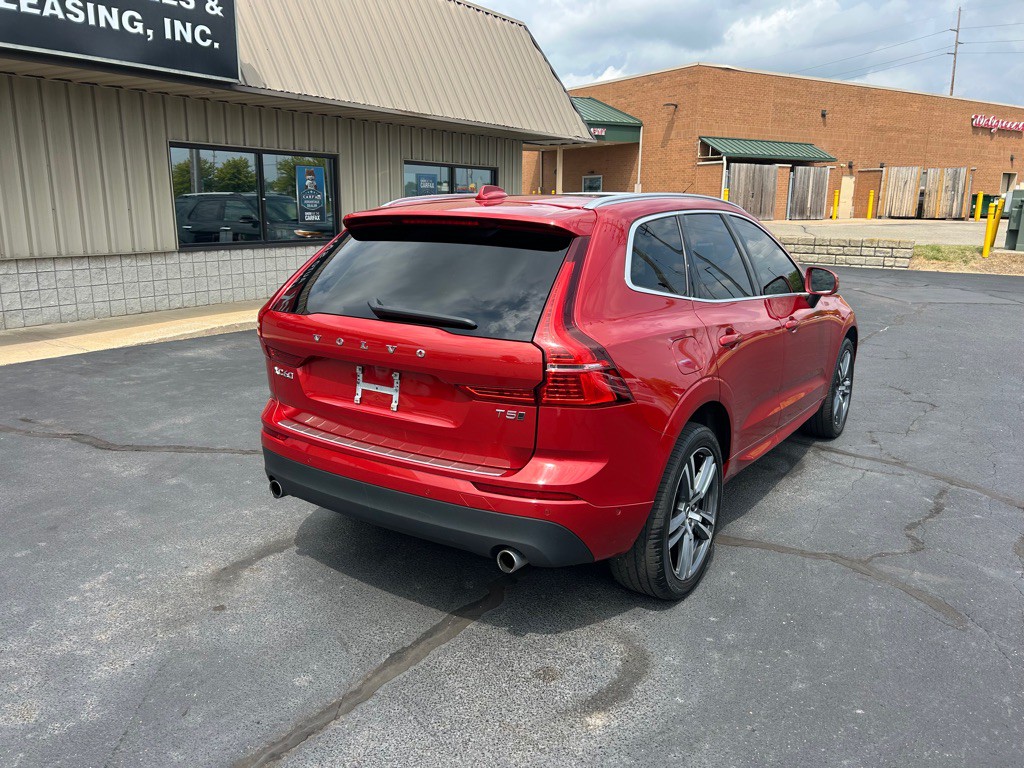 2018 Volvo XC60 Image 6