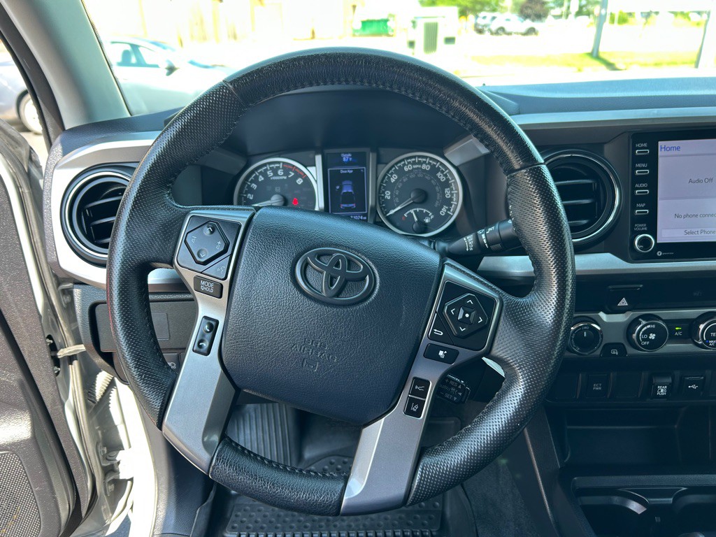 2020 Toyota Tacoma Image 16