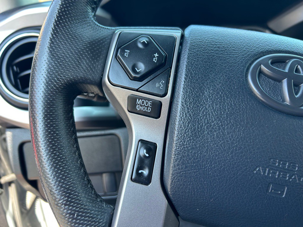 2020 Toyota Tacoma Image 17